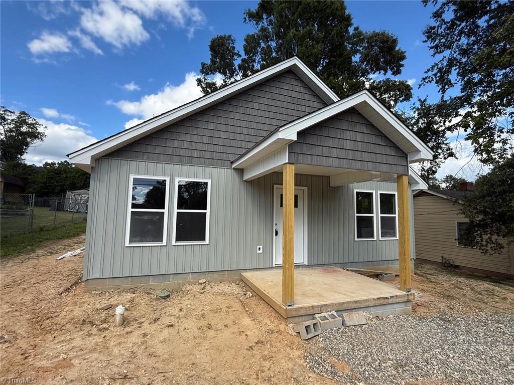 Photo of 1511 Franklin Avenue, High Point, NC 27265 (MLS # 1237213)