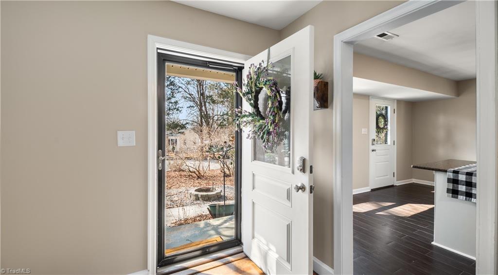 2800 Stratford Drive