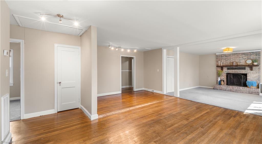 2800 Stratford Drive