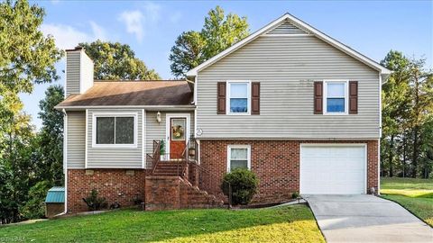 2119 Tealwood Drive Greensboro NC 27407