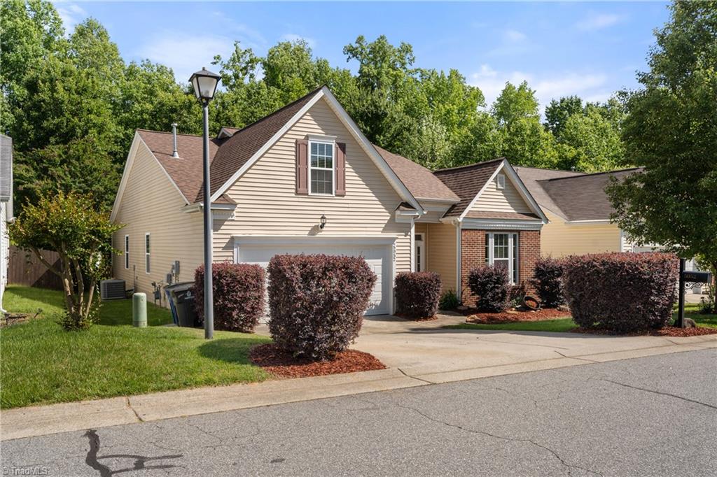 Winston-Salem, North Carolina 27106, United States, 3 Bedrooms Bedrooms, ,2 BathroomsBathrooms,Residential,Pending,126714