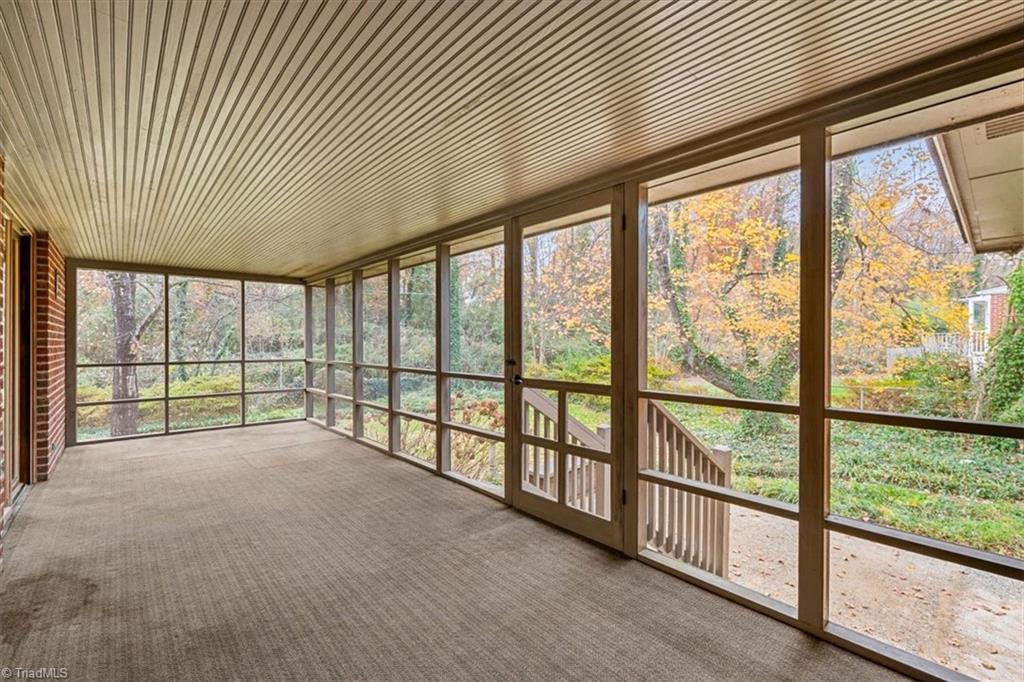 Greensboro, North Carolina 27408, United States, 3 Bedrooms Bedrooms, ,2 BathroomsBathrooms,Residential,Active,248098