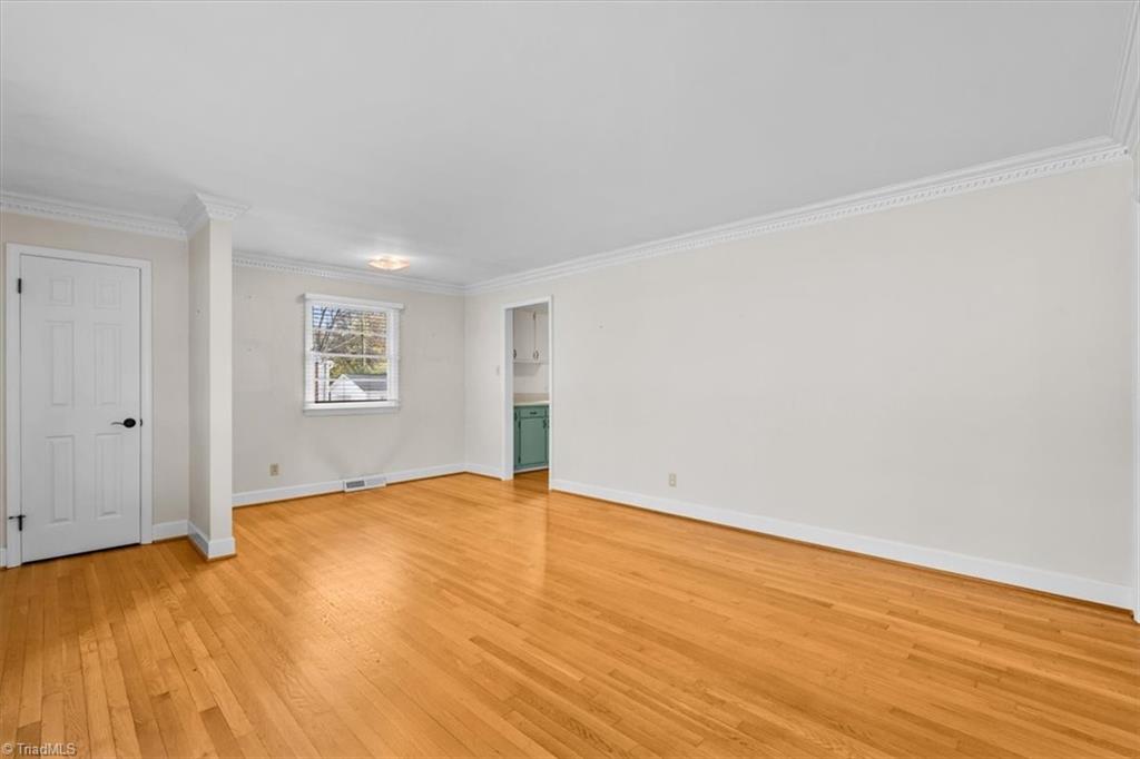 Greensboro, North Carolina 27408, United States, 3 Bedrooms Bedrooms, ,2 BathroomsBathrooms,Residential,Active,248098