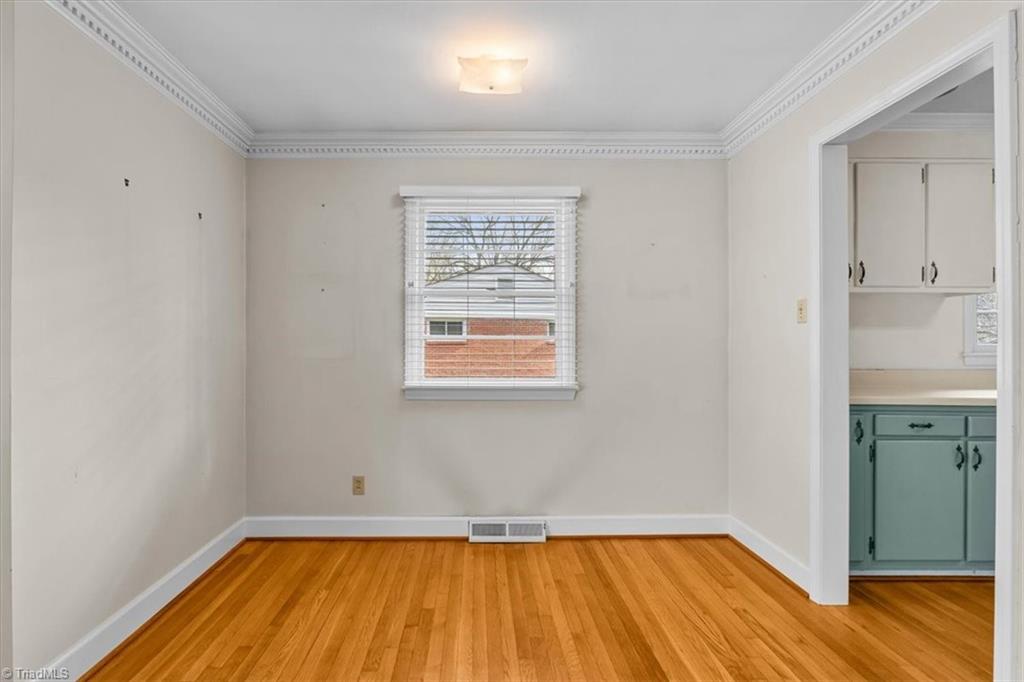 Greensboro, North Carolina 27408, United States, 3 Bedrooms Bedrooms, ,2 BathroomsBathrooms,Residential,Active,248098