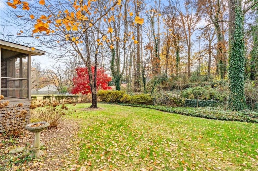 Greensboro, North Carolina 27408, United States, 3 Bedrooms Bedrooms, ,2 BathroomsBathrooms,Residential,Active,248098