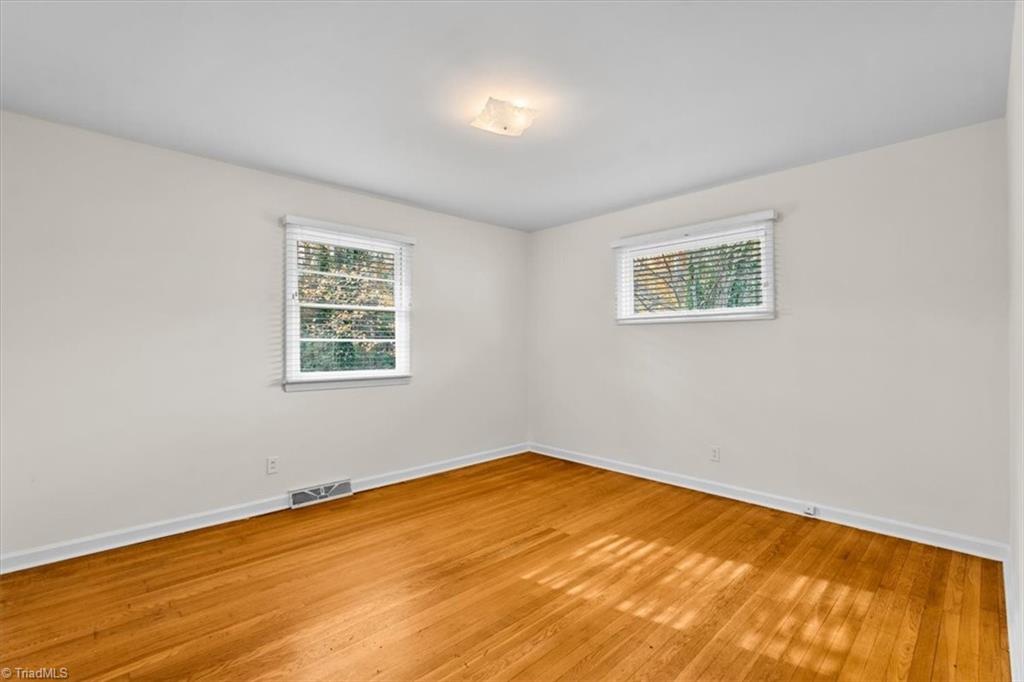 Greensboro, North Carolina 27408, United States, 3 Bedrooms Bedrooms, ,2 BathroomsBathrooms,Residential,Active,248098