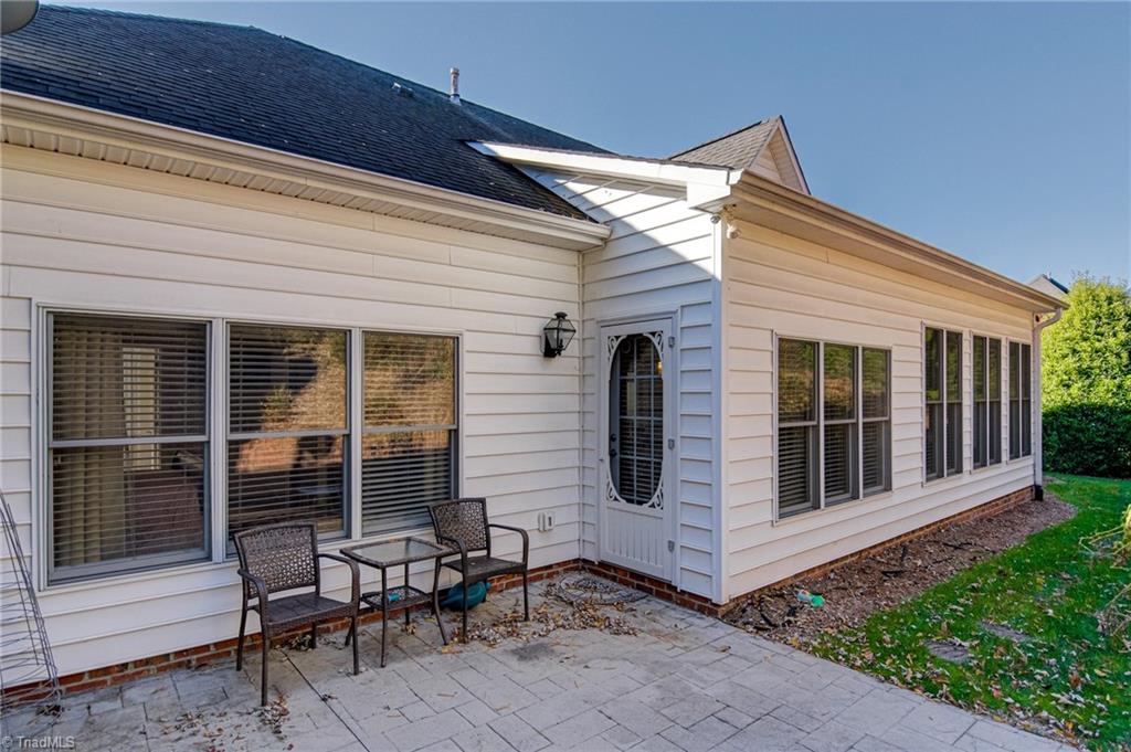 Winston-Salem, North Carolina 27104, United States, 3 Bedrooms Bedrooms, ,3 BathroomsBathrooms,Residential,Active,243730