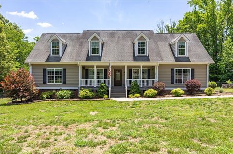 Homes For Sale - 1616 Iron Works Road<br/> Reidsville, NC 27320
