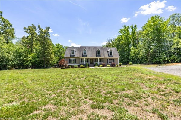 1616 IRON WORKS RD, REIDSVILLE, NC 27320 - Image f01bdb3321d51e8f322e373e1ca2c3be/938043535