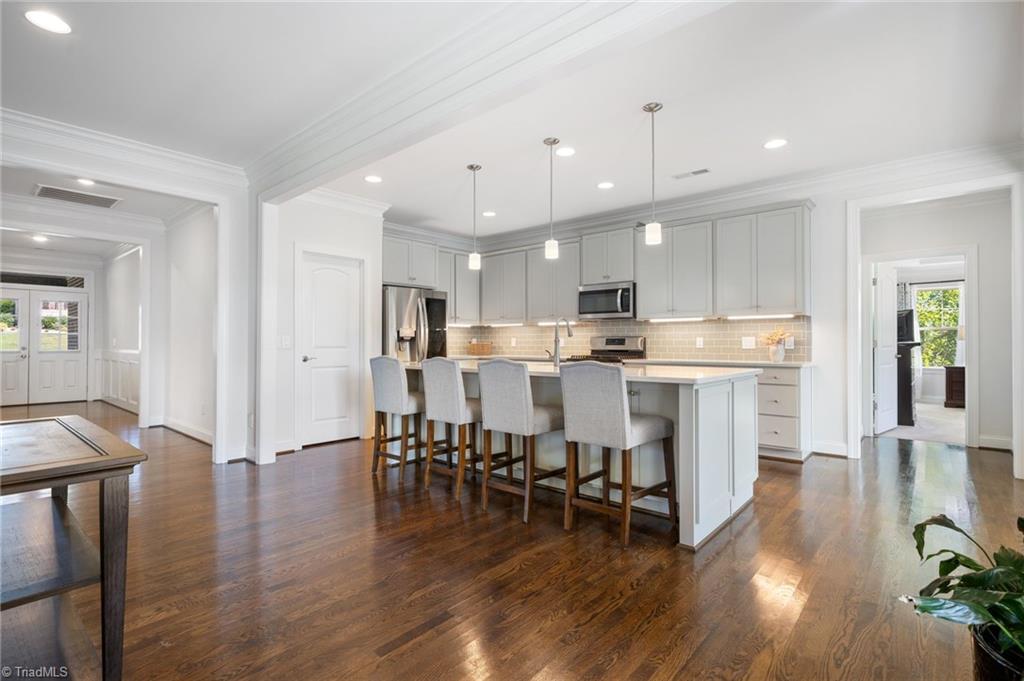 8107 Ridgeback Court