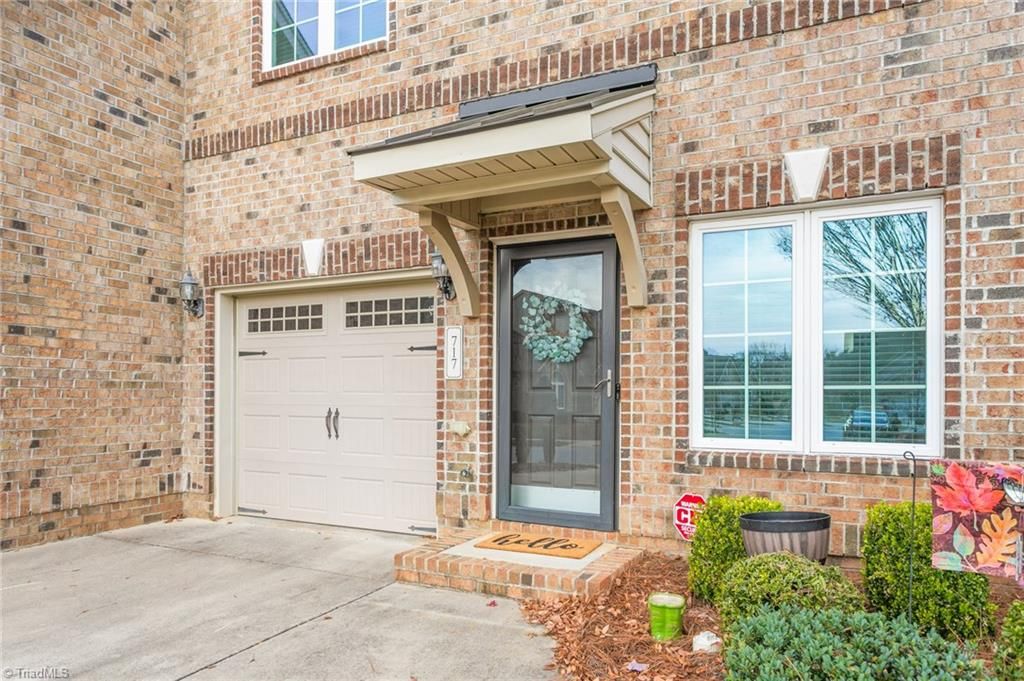 Photo of 717 Piedmont Crossing Drive, High Point, NC 27265 (MLS # 1203806)