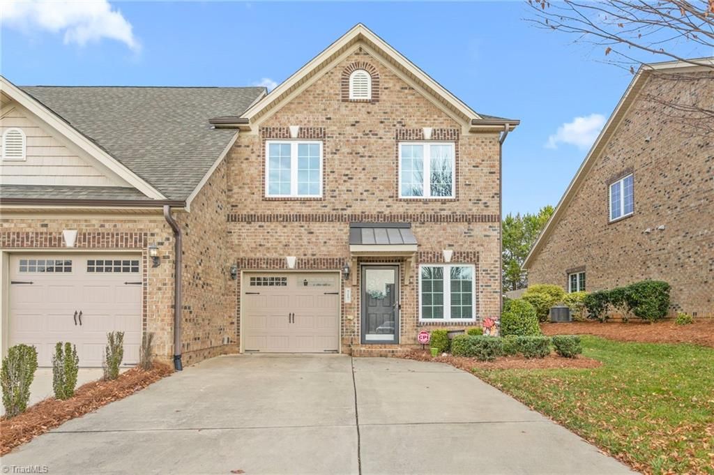 Photo of 717 Piedmont Crossing Drive, High Point, NC 27265 (MLS # 1203806)