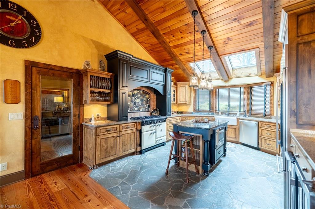 136 Woodcrest Road, Roaring Gap, North Carolina image 18