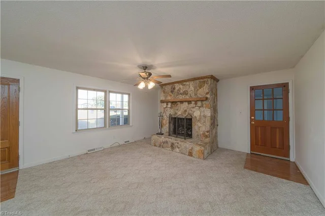 4520 Ole Log Lane, photo 5 of 30
