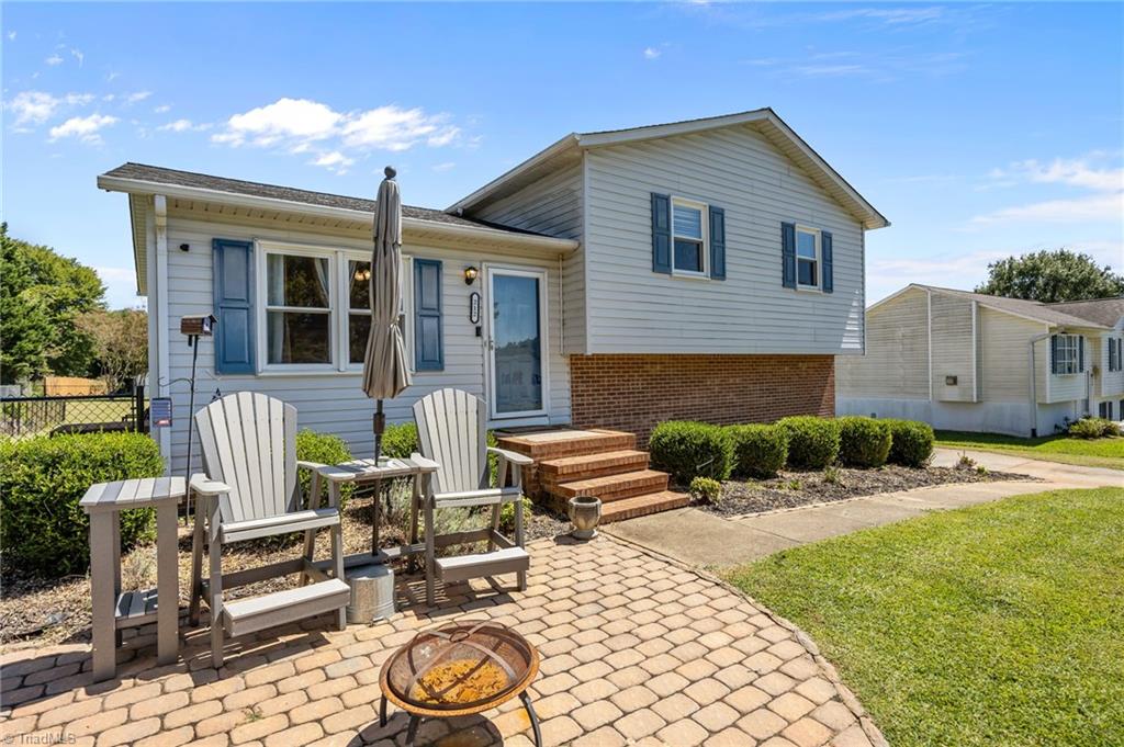 212 Caroline Court