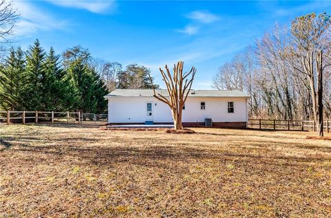 A home in Yadkinville