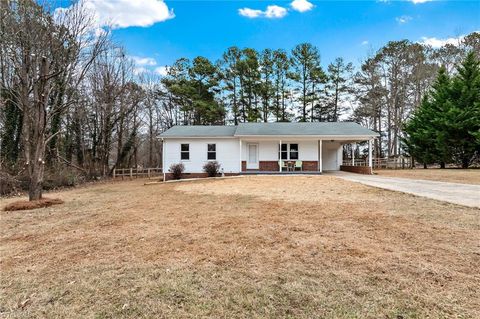 A home in Yadkinville