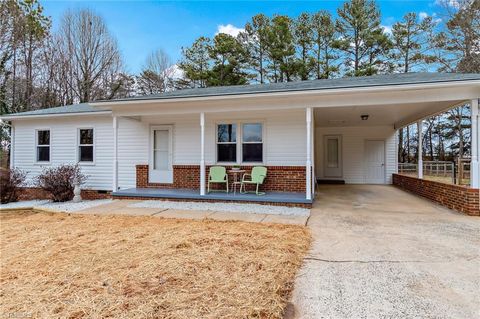 A home in Yadkinville