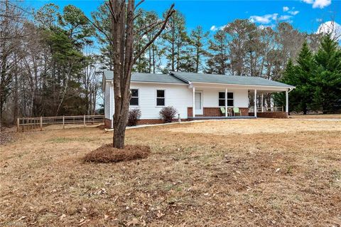 A home in Yadkinville