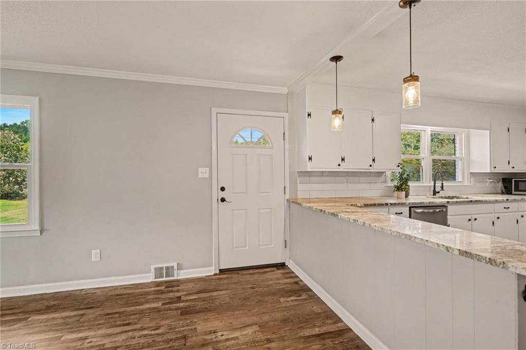 Photo of 275 Brenda Drive, Thomasville, NC 27360 (MLS # 1234968)