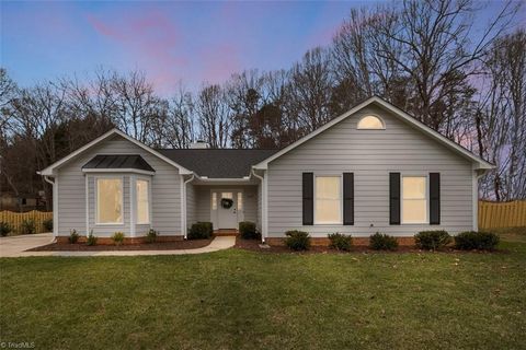 6320 Cardinal Wood Drive Greensboro NC 27410