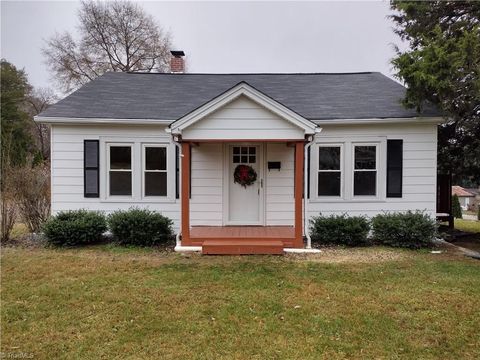 A home in Mount Airy