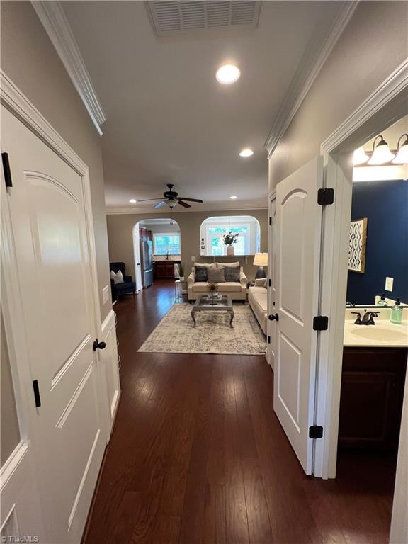 Photo 3 of 27 of 1167 Augustine Heights Drive townhome