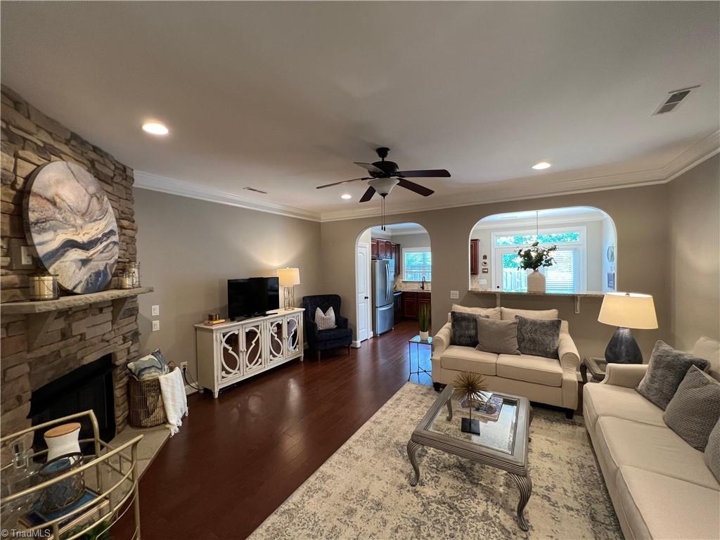 Photo 5 of 27 of 1167 Augustine Heights Drive townhome