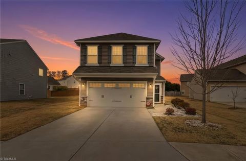 Homes For Sale - 849 Bitting Hall Drive<br/> Rural Hall, NC 27045