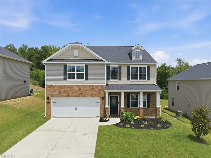 6882 Bellawood Drive, photo 1 of 43