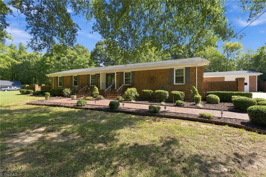 Photo of 1409 Rockwood Avenue, Burlington, NC 27215 (MLS # 1235702)
