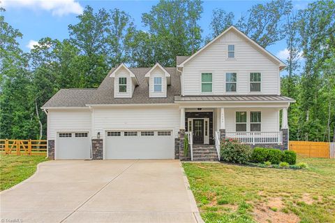 Homes For Sale - 7584 Cypress Drive<br/> Graham, NC 27253