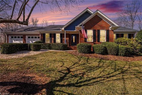 Photo for 937 Chamberlin Drive