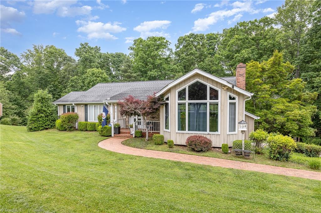 210 Apollo Drive, Mount Airy, North Carolina image 1