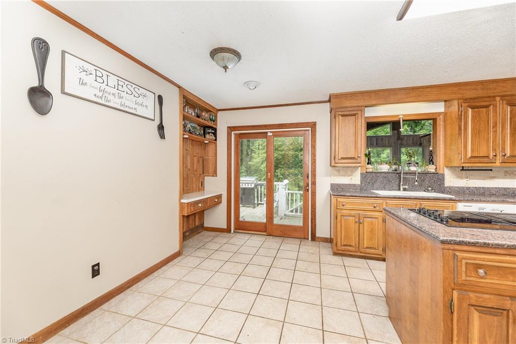 210 Apollo Drive, Mount Airy, North Carolina image 7
