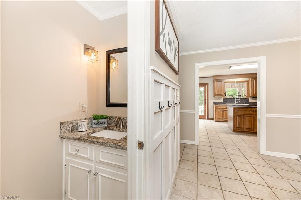 210 Apollo Drive, Mount Airy, North Carolina image 11