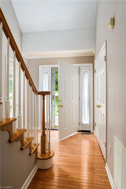 1117 Fairway Drive, Yadkinville, North Carolina image 3