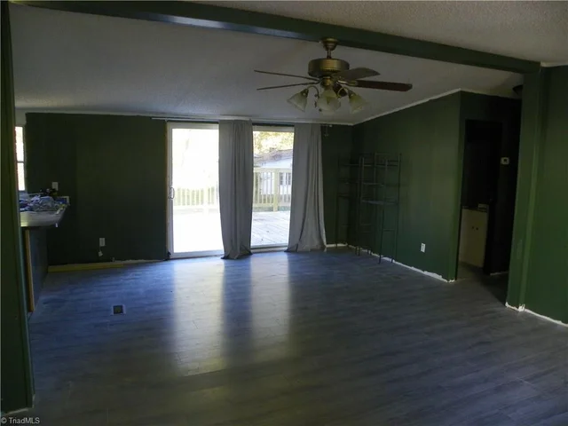 233 Green Needles Drive, photo 5 of 14