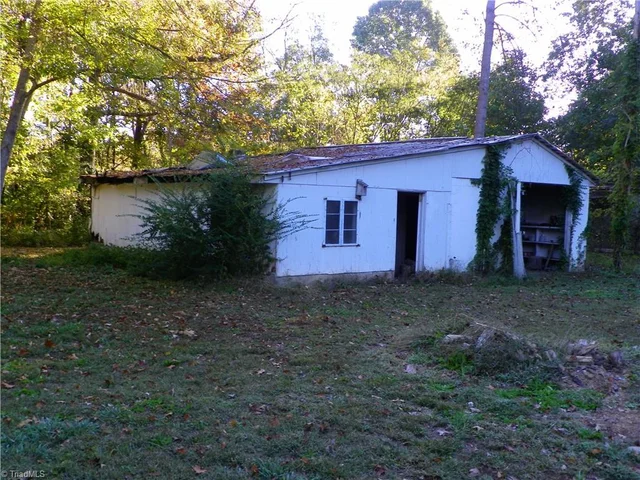233 Green Needles Drive, photo 3 of 14