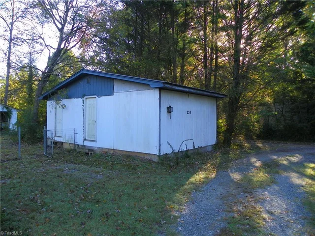 233 Green Needles Drive, photo 2 of 14