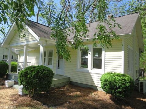 736 Country Club Drive, State Road, NC 28676 - MLS#: 1134332