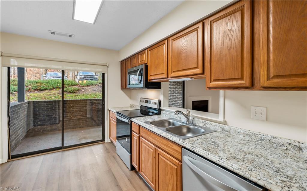 2903 Oaktop Circle, Greensboro, North Carolina image 10