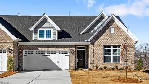 Townhouse For Sale - 294 Yarrow Drive<br/> Davidson County, Lexington, NC 27295