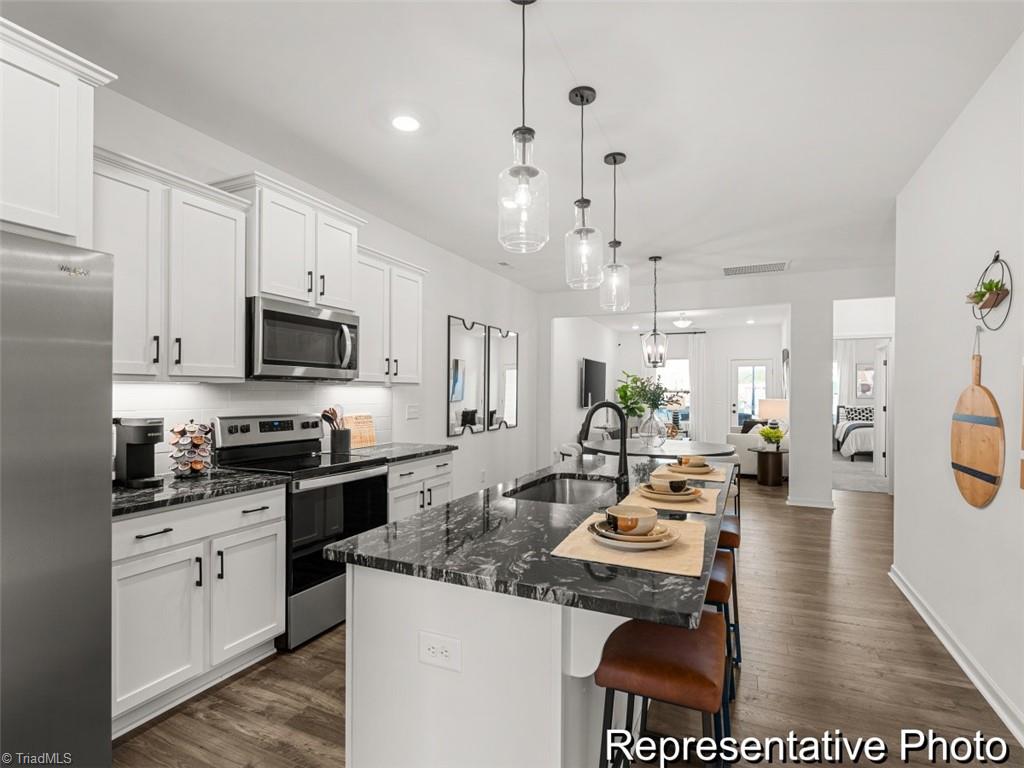 1000 Aubrieta Street 105