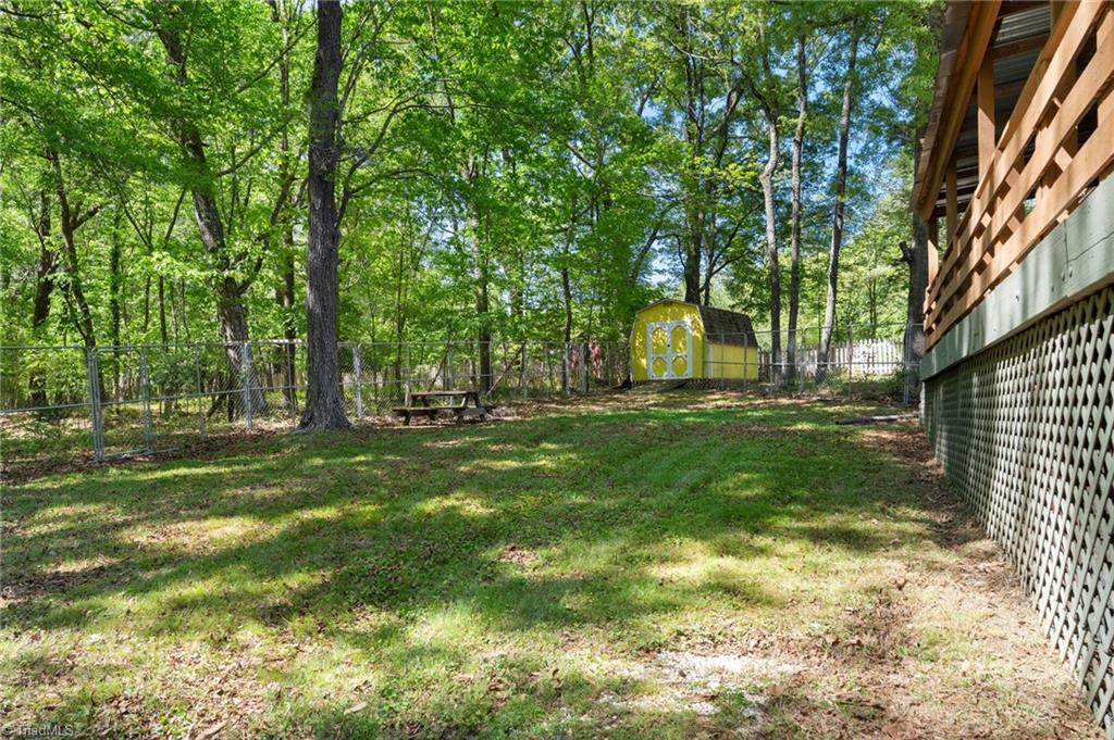 2404 Hunters Ridge Drive, Pleasant Garden, North Carolina image 45