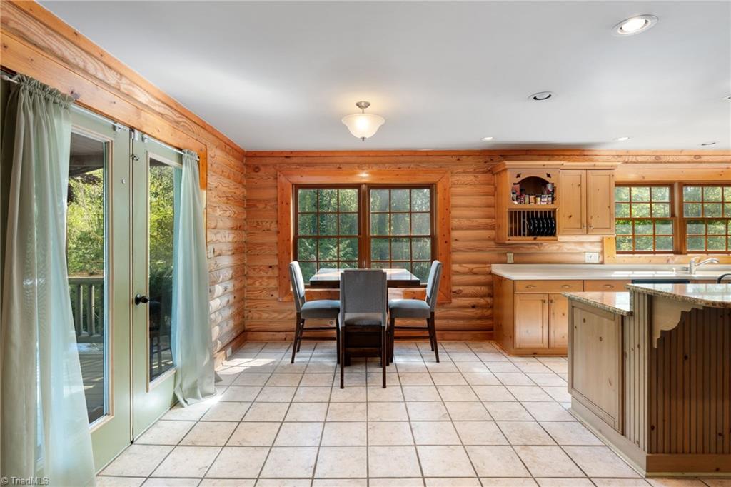 2404 Hunters Ridge Drive, Pleasant Garden, North Carolina image 15