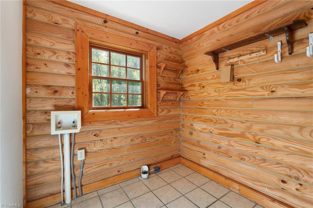2404 Hunters Ridge Drive, Pleasant Garden, North Carolina image 16