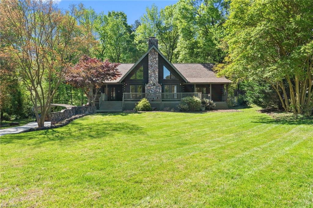 2404 Hunters Ridge Drive, Pleasant Garden, North Carolina image 3