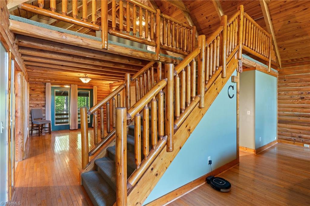 2404 Hunters Ridge Drive, Pleasant Garden, North Carolina image 9