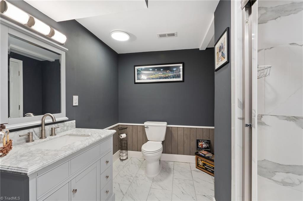 2404 Hunters Ridge Drive, Pleasant Garden, North Carolina image 40
